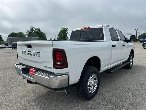 2025 RAM 2500 Tradesman Crew Cab 4x4 6'4' Box