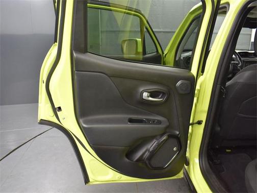 2017 Jeep Renegade Altitude