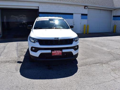 Bright White Clearcoat 2026 Jeep Compass Latitude