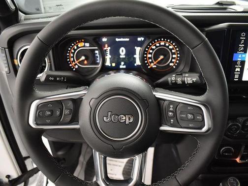 2026 Jeep Wrangler 4-Door Sahara 4x4