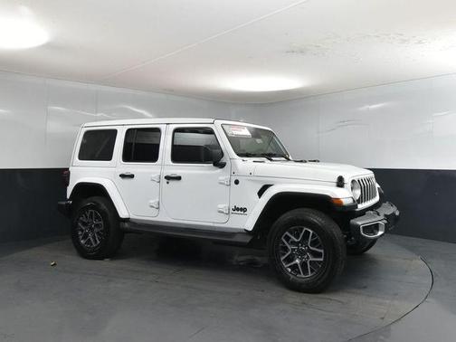 2026 Jeep Wrangler 4-Door Sahara 4x4