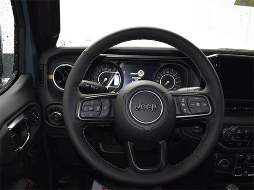 2025 Jeep Gladiator