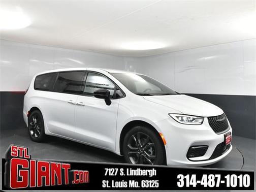 2026 Chrysler Pacifica L