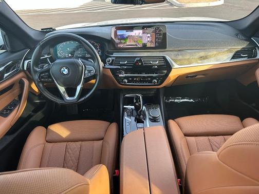 2021 BMW 530e 530e