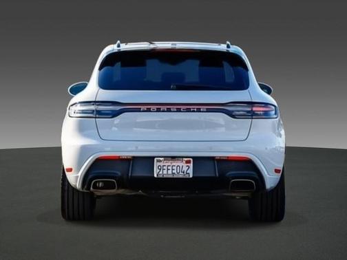2023 Porsche Macan Base
