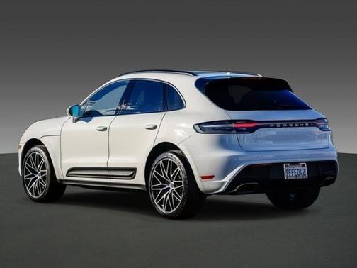 2023 Porsche Macan Base