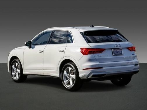 2022 Audi Q3 40 Premium