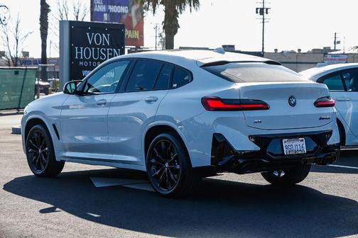 2023 BMW X4 M40i