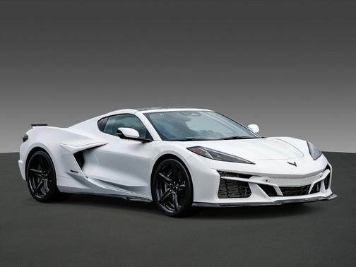 2025 Chevrolet Corvette E-Ray