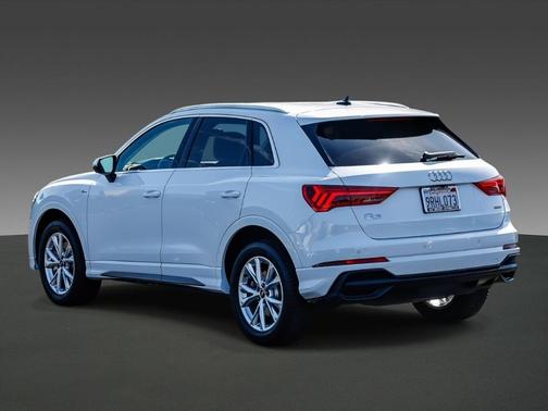 2023 Audi Q3 45 S line Premium