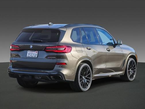 2023 BMW X5 M50i