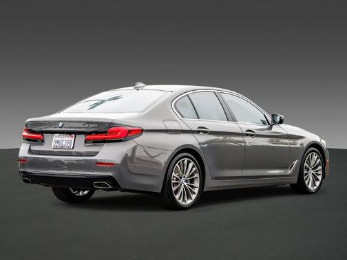 2021 BMW 530 i