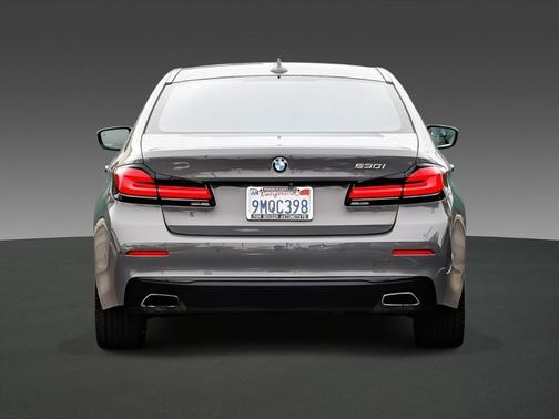 2021 BMW 530 i