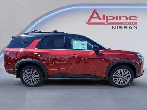 2025 Nissan Pathfinder SL