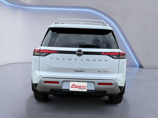 2025 Nissan Pathfinder SL 4WD