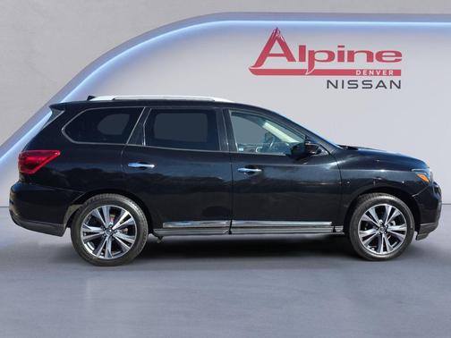 2019 Nissan Pathfinder Platinum