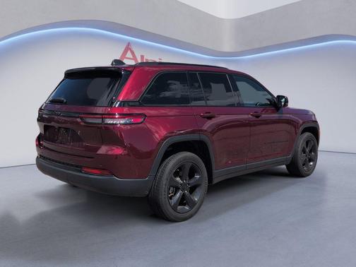 2023 Jeep Grand Cherokee Altitude
