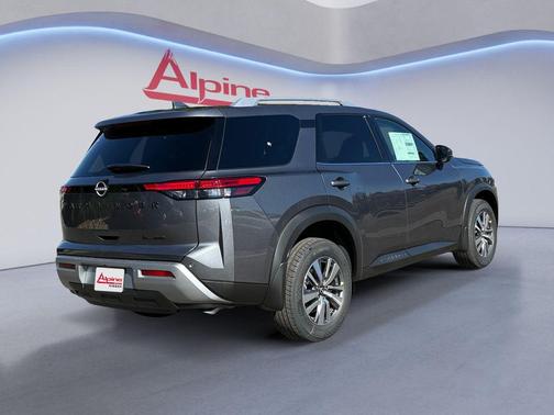 2025 Nissan Pathfinder SL 4WD