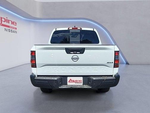 2025 Nissan Frontier S