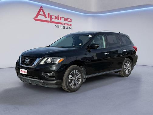 2017 Nissan Pathfinder SL