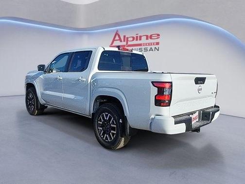2025 Nissan Frontier SL