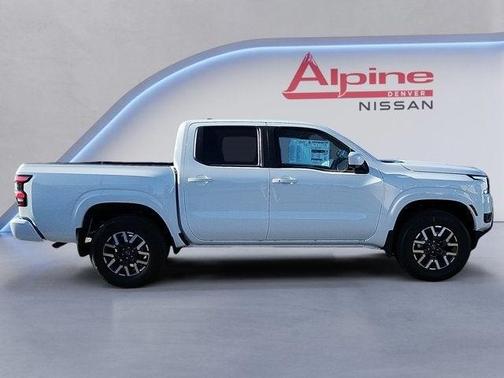 2025 Nissan Frontier SL