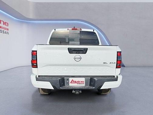 2025 Nissan Frontier SL
