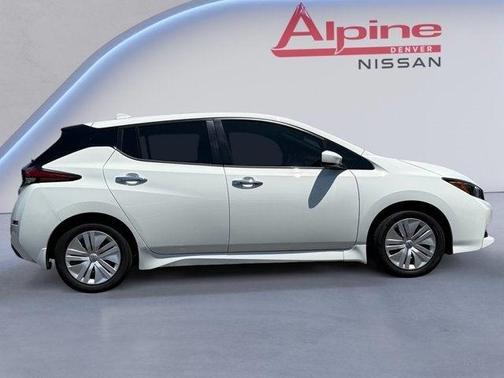 2025 Nissan Leaf S