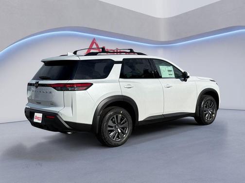 2025 Nissan Pathfinder SV 4WD