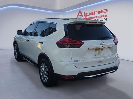2017 Nissan Rogue S