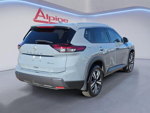 2024 Nissan Rogue SL