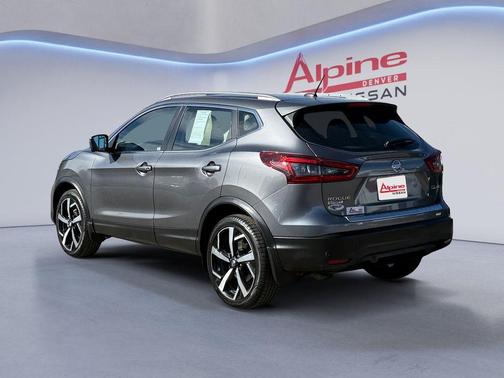 2022 Nissan Rogue Sport SL