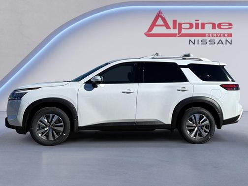 2025 Nissan Pathfinder SL 4WD