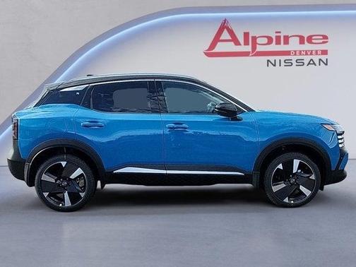 2025 Nissan Kicks SR