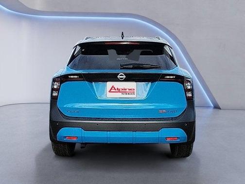 2025 Nissan Kicks SR