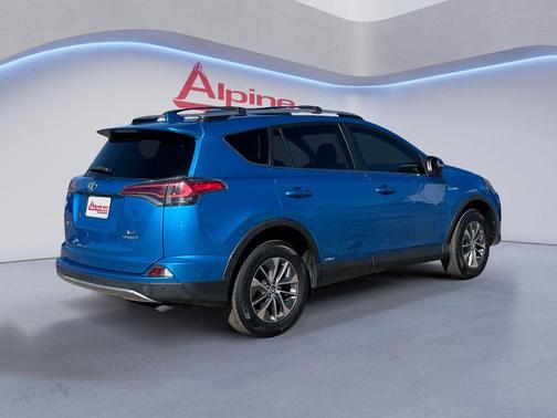 2017 Toyota RAV4 Hybrid XLE