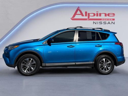 2017 Toyota RAV4 Hybrid XLE