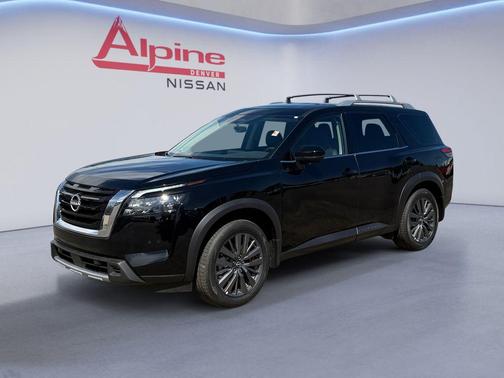 2025 Nissan Pathfinder SL 4WD