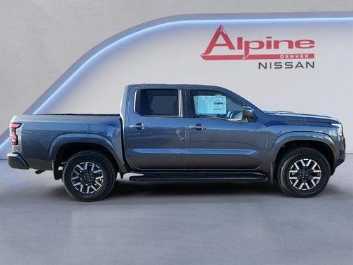 2025 Nissan Frontier SL