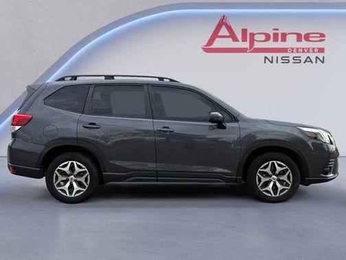 2022 Subaru Forester Premium