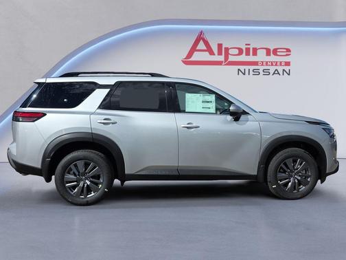 2025 Nissan Pathfinder SV 4WD
