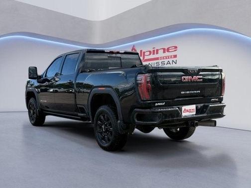 2024 GMC Sierra 2500 AT4