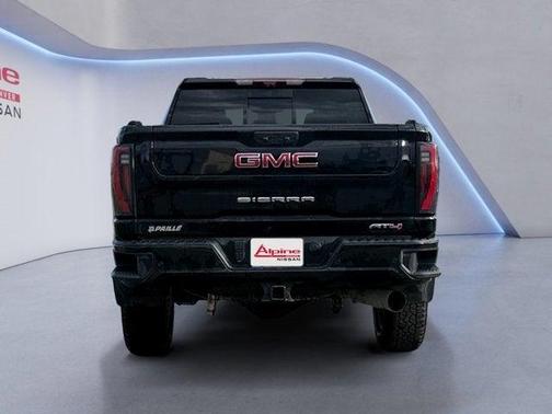 2024 GMC Sierra 2500 AT4