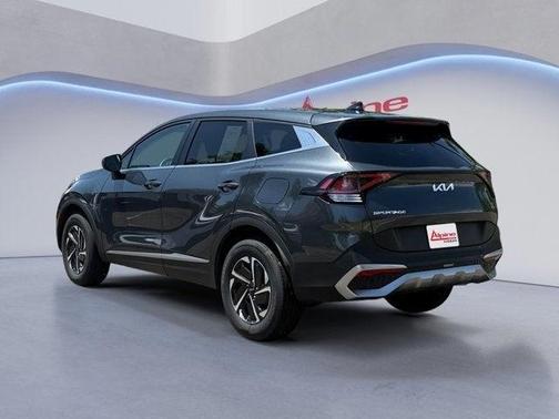 2023 Kia Sportage Hybrid LX