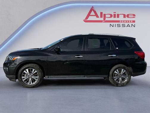 2019 Nissan Pathfinder SL