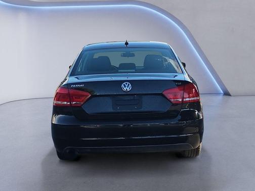 2015 Volkswagen Passat 1.8T S