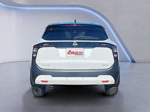 2025 Nissan Kicks SV
