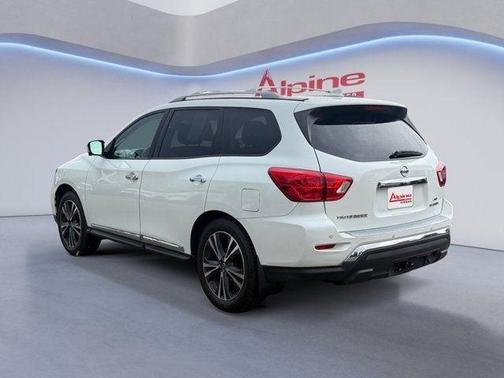 2020 Nissan Pathfinder Platinum