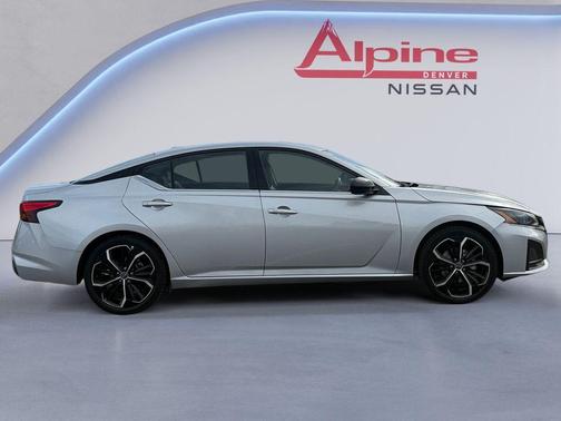 2024 Nissan Altima SR FWD