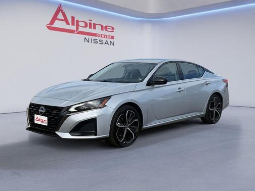 2024 Nissan Altima SR FWD